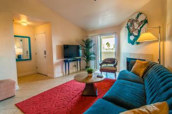 Luxury Modern Condo 2, Las Vegas (photo 4)