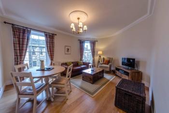 JOIVY Stylish Apt in Trendy New Town Location, Edimburgo (foto 2)
