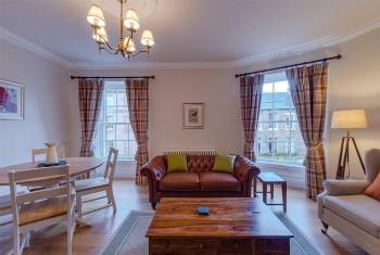 JOIVY Stylish Apt in Trendy New Town Location, Edimburgo (foto 3)