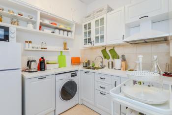 The Charming Home - One Bedroom TOP Central Apartment by Flat Mаnager, София (фото 5)