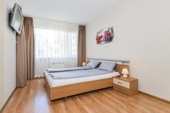 Cozy 1BD Flat with Parking & Balcony in Central Sofia by Flat Mаnager, Sofía (foto 2)