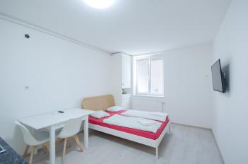 Apartment Tržaška with free parking, Lubiana (foto 3)