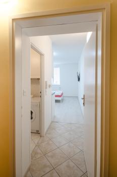 Apartment Tržaška with free parking, Lubiana (foto 5)
