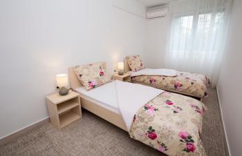 Apartments Put Plokita Smilja, Split (photo 4)