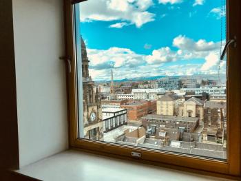 Glasgow Central Station SKYLINE Apartment with Parking (2 bedrooms, 2 bathrooms, 1 living room-Kitchen), Глазго (фото 2)