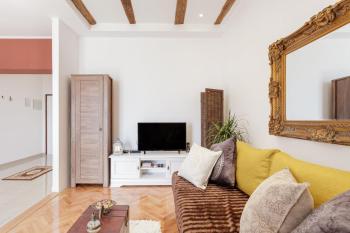 Apartment on the coast-Jere, Split (photo 5)