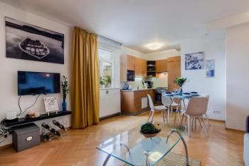 Prague 1 SUNNY APT with terrace by Michal&Friends, Прага (фото 2)