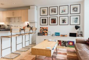 Central Home with Parking near Waterloo & St Thomas & Big Ben & Parliament, Londýn (fotografie 3)