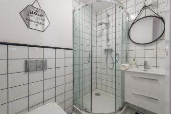 UnitApartament Warszawa Centrum Room in Apartment by Metro Rondo ONZ Super wygodne noclegi zapraszamy, Varšava (fotografie 4)