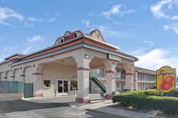 Super 8 by Wyndham Tucson Downtown Convention Center, Tucson (photo 3)