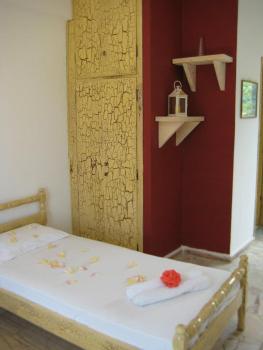 Gongis Studios, Agios Georgios (foto 4)