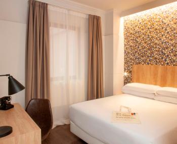 chic&basic VELVET, Barcelona (fotografie 3)