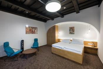 Fancy apartments by Prague Castle, Praha (fotografie 4)