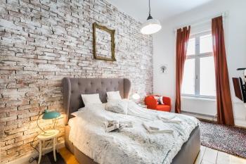 Hip loft style home near Vaci street, Budapest (photo 2)