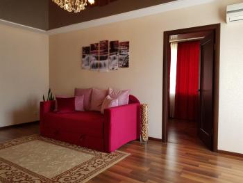 Апартаменты с балконом, Kharkiv (photo 3)