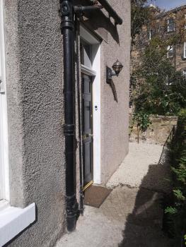 TRADITIONAL 3 BEDROOM QUIET DUPLEX FLAT BY HIGH ST, TRAMS and BUSES - JUST 1-5 MILES TO CENTRE, Edynburg (zdjęcie 4)
