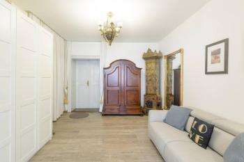 Stylish, Light-Filled Home in the Historic Center, Praha (fotografie 3)