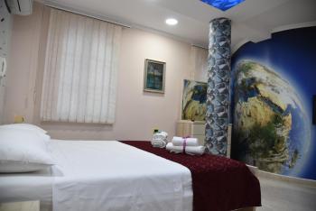 Alindro City Center Apartment, Tirana (fotografie 3)
