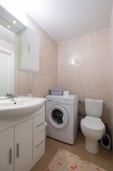 Studio Southwest 2 with AirCon & FREE Parking, Ljubljana (Foto 5)