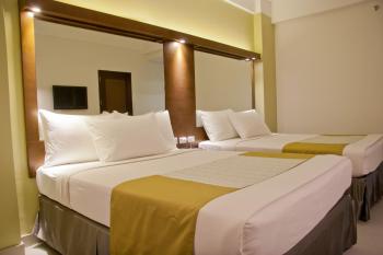 Microtel by Wyndham Acropolis, Manila (foto 2)