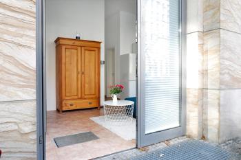 SWINE by ROCKCHAIR Apartments l SUPERHOST Status l Cozy Family & Business Flair in City Center Mitte Modern Studio Boxspringbed welcomes you!, Berlino (foto 4)