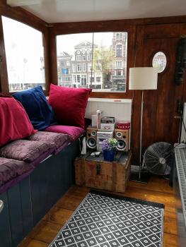 Waterloo square river vieuw houseboat, Amsterdam (Foto 3)