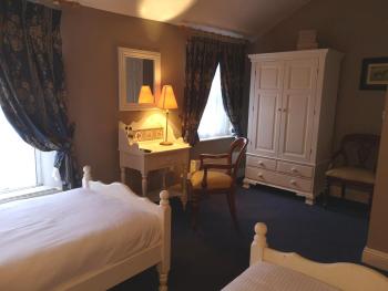 O'Neills Victorian Pub & Townhouse, Dublin (photo 3)
