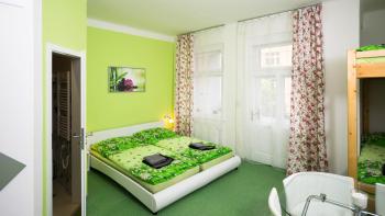 Apartment Four Year Seasons - WALKABLE TO CENTRE, METRO AND RIVERSIDE, Praha (fotografie 2)