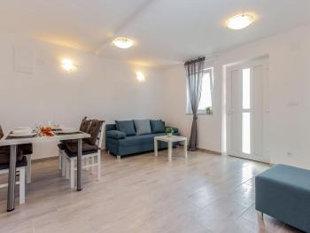 Apartment in Dramalj near Beach & Pool, Dramalj (zdjęcie 3)