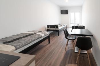 Monteurzimmer Berlin Pankow mit Dachterrasse - Nur 10 min. von der A10 - 3 Zimmer/ 7 Betten, Berlín (foto 2)