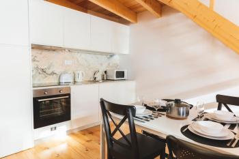 Aposentus -Romantic Mezzanine Apartment With a Balcony, Porto (fotografie 3)