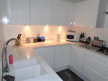Heritage City - Central York Place Apt, Edinburgh (photo 2)