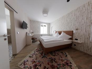 Hotel - Weinbar FAHR AWAY, Volkach (foto 2)