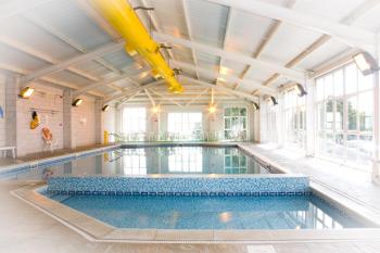 Polean Farm Old Farmhouse - With Large Jacuzzi, Games Room, Near the Sea and with Free Access to a Nearby Pool, Looe (zdjęcie 4)