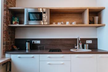 Stylish Latvian-Style Studio Apartment Near City Center, Parks, Cafés & Public Transit, Riga (fotografie 3)