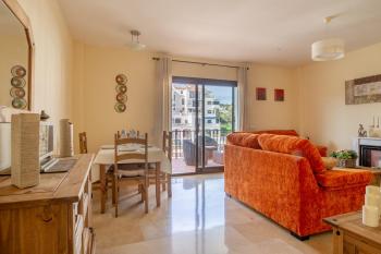 2261-Superb apt on the beach, on Duquesa harbour, Manilva (photo 3)