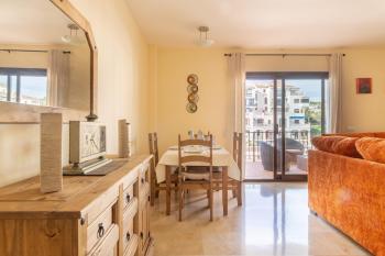2261-Superb apt on the beach, on Duquesa harbour, Manilva (photo 4)
