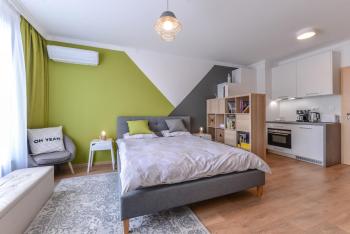 The Spot - fully equipped, central, modern studio by Flat Mаnager, Sofía (foto 2)