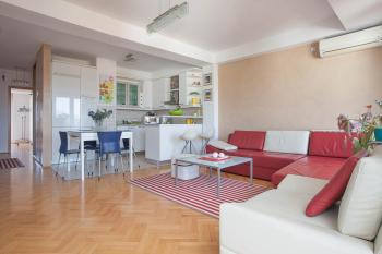 RED APARTMENT, Skopje (photo 2)