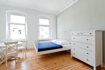 Magnificent turn of century flat (legal), Berlin (Foto 4)