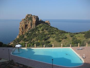 Arromaniu, Nebida (fotografie 4)