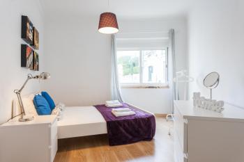 FLH Cosy Apartment in Lapa, Lisbon (photo 5)
