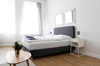 GREIF by ROCKCHAIR Apartments l SUPERHOST Status l 2 Bedrooms Boxspringbeds in City Center - Cozy Family & Business Flair welcomes you!, Berlin (photo 5)