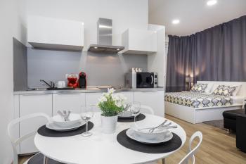 Apartment Aspalathos Centar - Split city center, a few minutes' walking distance to the UNESCO Palace, parking lot in front of the apartment, Split (photo 2)
