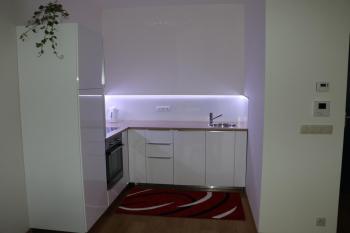 Panorama City Apartment with Free Parking, Bratysława (zdjęcie 3)
