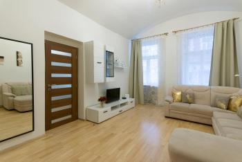 Spacious apartment near Wenceslas Square, Praha (fotografie 4)