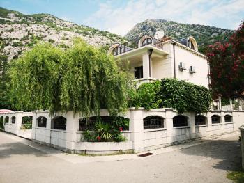Villa Teuta, Risan (photo 3)