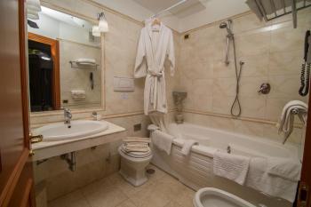 Luxury Rooms H 2000 Roma, Řím (fotografie 5)