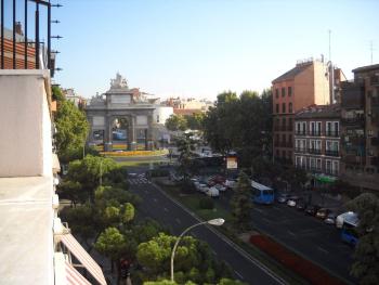 Apartament Glorieta Puerta de Toledo, Madrid (fotografie 2)