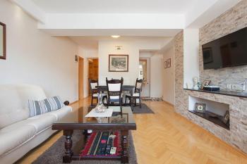 WHITE APARTMENT, Skopje (fotografie 2)